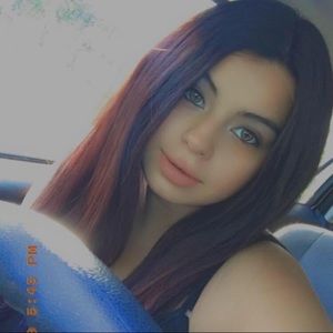 Meet your Posher, Delmis